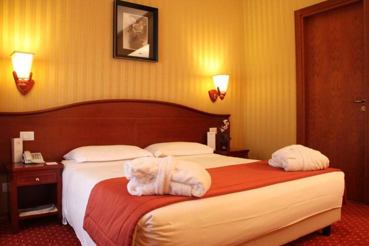Augusta Lucilla Palace Roma Exterior foto
